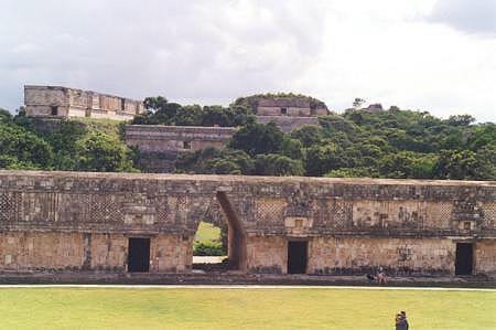 Uxmal18.jpg